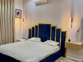 BR In A Luxury Home With Access to Pool, Gym, Snooker,PS5 & 24h Power