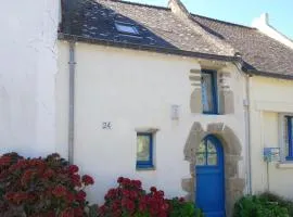 Cottage in Saint-Gildas near Gulf of Morbihan