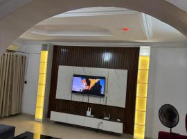 ROSE GARDEn LODGE58, hotel v destinaci Lagos