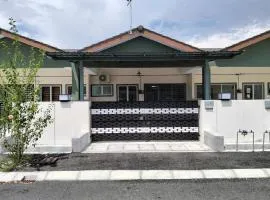 Homestay Panda Seri Iskandar Location nearby Uitm Utp KPM
