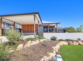 Newtown Falls Retreat, hotel in Beechworth