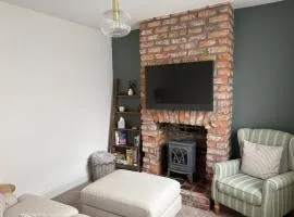 The Cottage - Cosy Filey Home