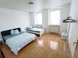 Apartment with 3 separate rooms near Leuna