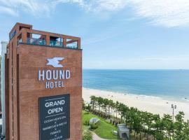 Hound Hotel Deacheon Beach, hotel v destinaci Porjong