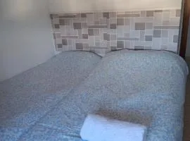 Habitación 2 Camas en piso compartido