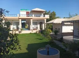 THE VaNASHRYA RESORT & JUNGLE SAFARI