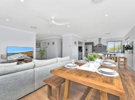 Finns at Caves Beach Resort, hotel in Caves Beach