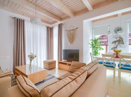 Aqua Dom całoroczny do 10 osób，位于波别罗沃的酒店