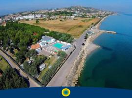 Club del Sole Roseto degli Abruzzi Easy Camping Village, hotel v destinaci Roseto degli Abruzzi