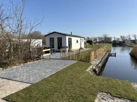 Chalet Lutafaro near beach Petten