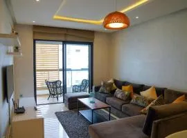 Pearl Chic Stay Pool and View