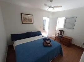 Casa Super Completa com Cama King SIze 5 minutos do Metrô
