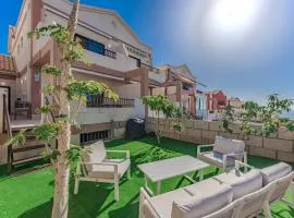 Exclusive new Townhouse in Playa Paraiso