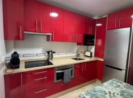 lujo a 50 metros de la playa, hotel in Rincón de la Victoria