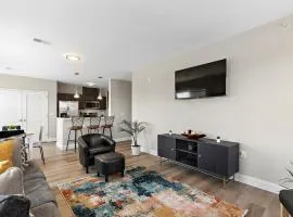City Views 1BR Free-Parking- Easy NYC Access