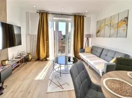 Appartement Moderne et Cosy avec Balcon - Parking Gratuit - Netflix
