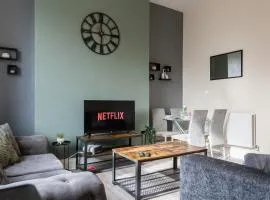 Contractors Pad Free Parking Fast Wifi