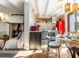 Casa rural con jardín,a 8km playa y en la naturaleza Taronja&canyella