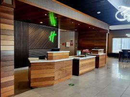 Holiday Inn Brookfield - Milwaukee by IHG, hotel in Brookfield