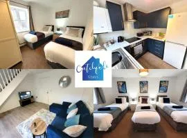 Hythe House - Stylish Stay for Families & Groups by Catchpole Stays