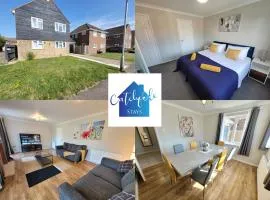 President Road- A Spacious and homely four bed house by Catchpole Stays