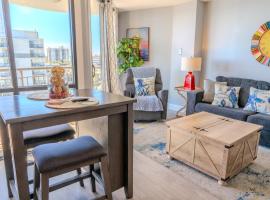 Ocean View Double Suite! Sleeps 4 Meridian Plaza 705, hotel en Myrtle Beach