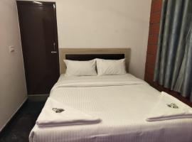 RR INN Rooms, hotel v destinaci Yelagiri