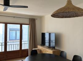 Charming House in the center of Roses，位于罗萨斯的别墅