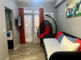 1 BR Executive Suite Gentry Manor by JMS