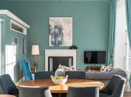 Dragon Suites Luxury Apartments at 8 Albyn Place