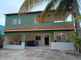 Casa Duplex Gramuté - Praia Grande - ES, hotel v destinaci Fundão