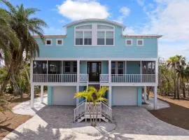 Gorgeous Villa in Coveted Butterknife Community