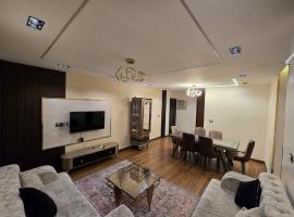 Ground Modern Flat Madinaty B10, hotell Kairos