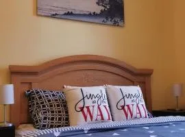 Cozy Suite #1 in the Heart of DT Quebec with QB