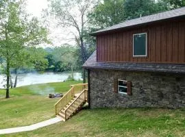 Fish Trap cabin on the Shenandoah River