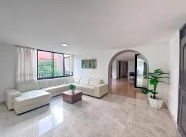 4br 232 M Apartment In El Poblado, El Tesoro