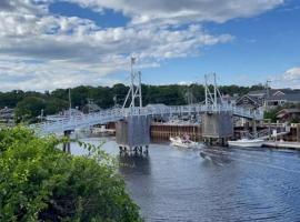 Footbridge Escape, hotel v destinaci Ogunquit