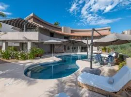 Casa Lulú, Oasis with Pool and Panoramic Terrace