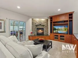 Twin Lakes Village 3-Story Townhouse Golf Views Steam Shower Wet Bar Game Room Pool