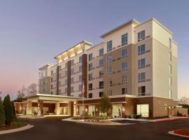 Courtyard by Marriott Atlanta Covington, hotel com piscina em Covington