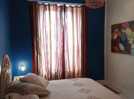 La petite Parenthèse, hotel v destinaci Hauterives