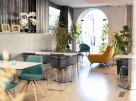 Grand Hôtel Niort Centre – hotel w mieście Niort