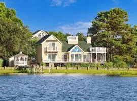 Windshadow - Waterfront & pet friendly!