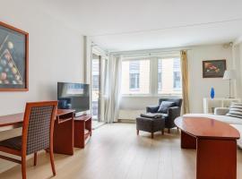 Spacious Aker Brygge apartment with balcony, hotel a Oslo