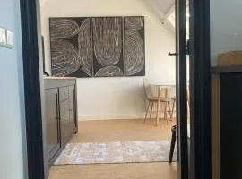 LONG BEACH ROOMS 3