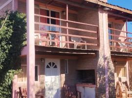 Cabañas Dúplex en Tanti, hotel v destinaci Tanti