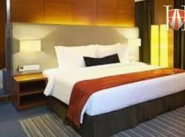 Zenith City Hotel & Suites