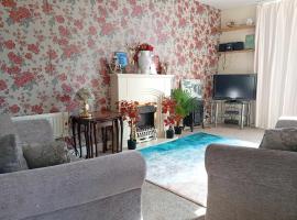 yeolde country View seashak Cottage NOV SPECIALS FREE electric LOW PRICES ENJOY BRING YOUR DOG, hotel in Bridlington