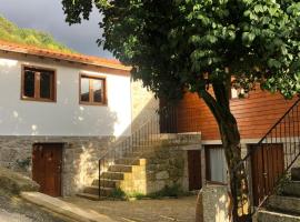 Casa das Fragas, шале у місті Селоріку-де-Башту