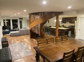 Bluesky Lodge, allotjament amb cuina a Golden